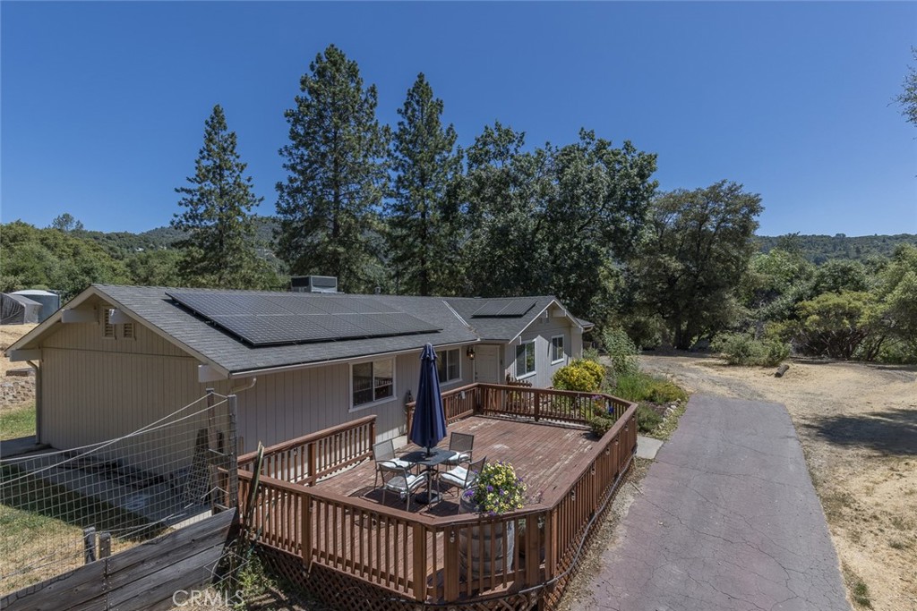 45315 Forest Ridge Dr, Ahwahnee, CA 93601
