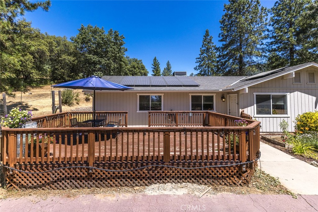 45315 Forest Ridge Dr, Ahwahnee, CA 93601