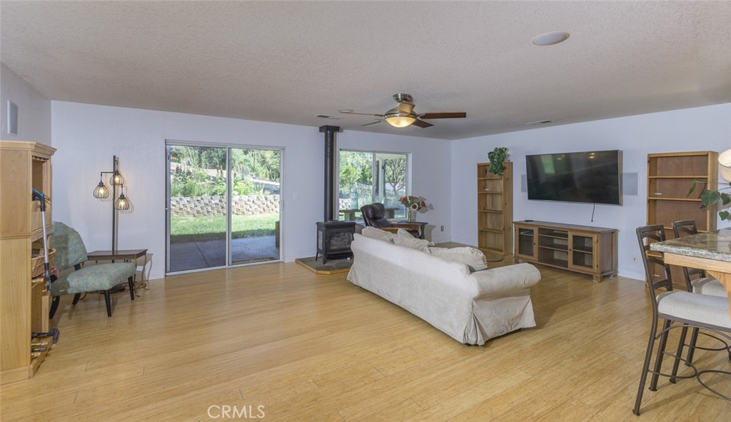 45315 Forest Ridge Dr, Ahwahnee, CA 93601