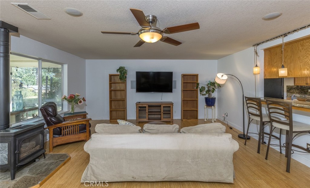 45315 Forest Ridge Dr, Ahwahnee, CA 93601