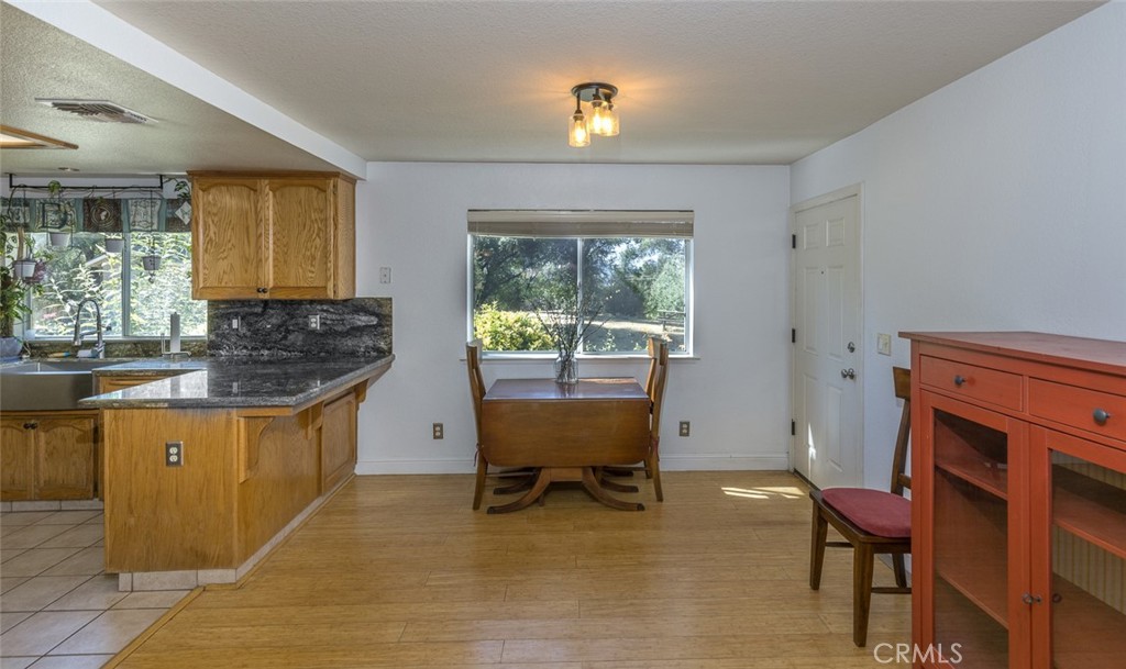 45315 Forest Ridge Dr, Ahwahnee, CA 93601