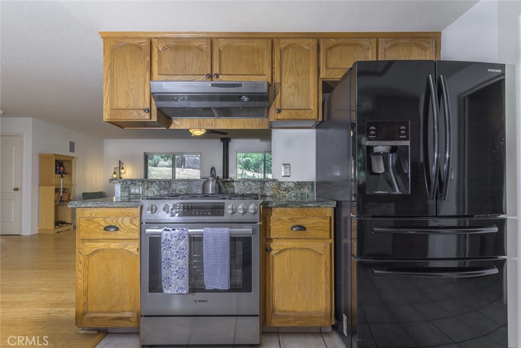 45315 Forest Ridge Dr, Ahwahnee, CA 93601