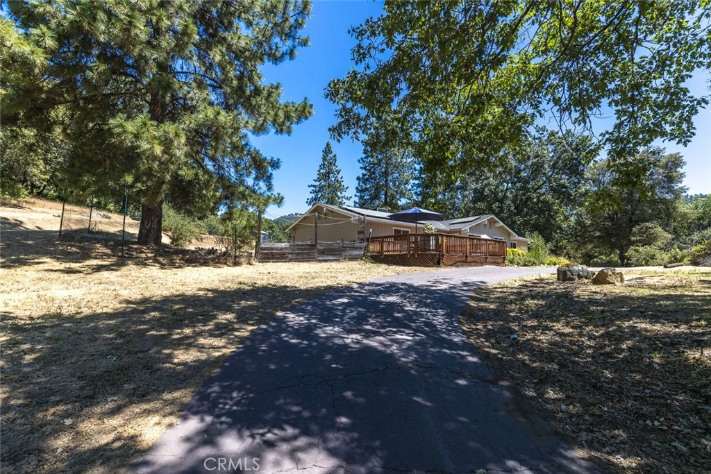 45315 Forest Ridge Dr, Ahwahnee, CA 93601
