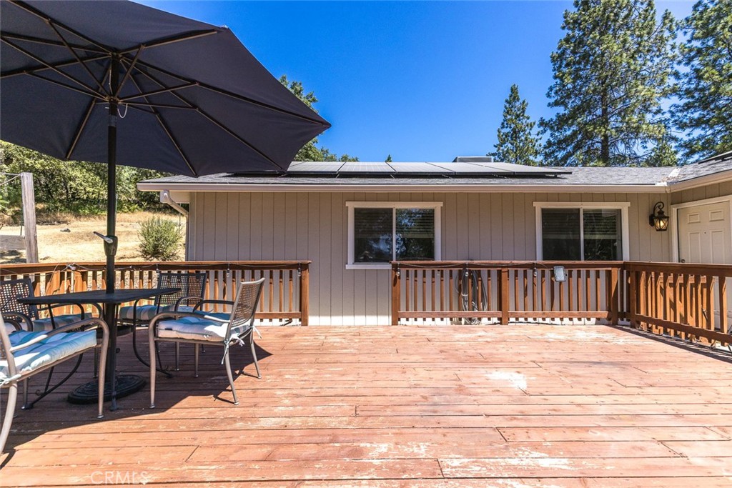45315 Forest Ridge Dr, Ahwahnee, CA 93601