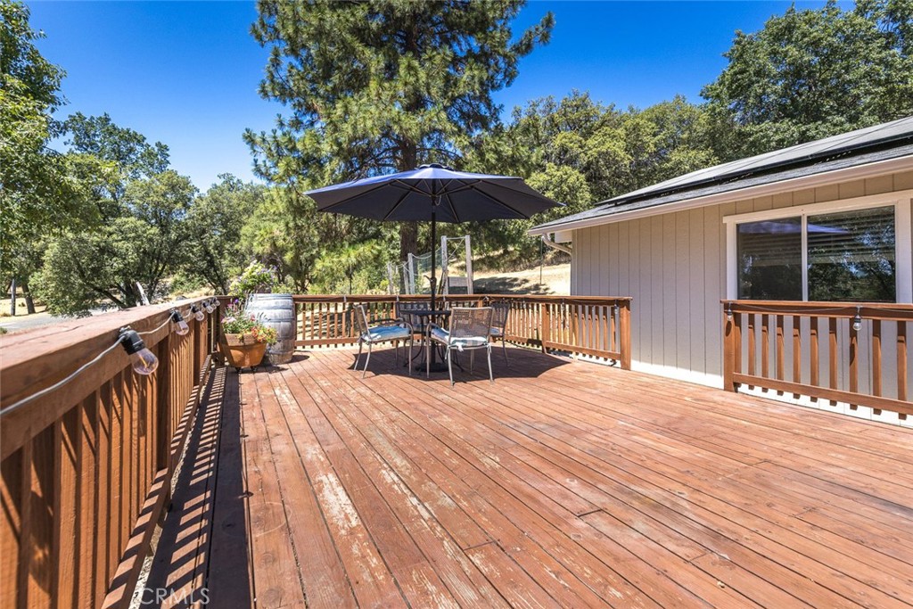 45315 Forest Ridge Dr, Ahwahnee, CA 93601