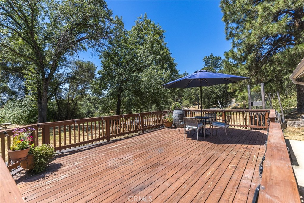 45315 Forest Ridge Dr, Ahwahnee, CA 93601