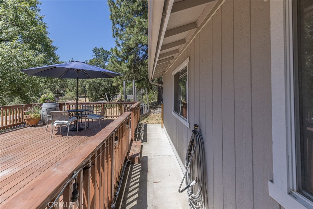 45315 Forest Ridge Dr, Ahwahnee, CA 93601