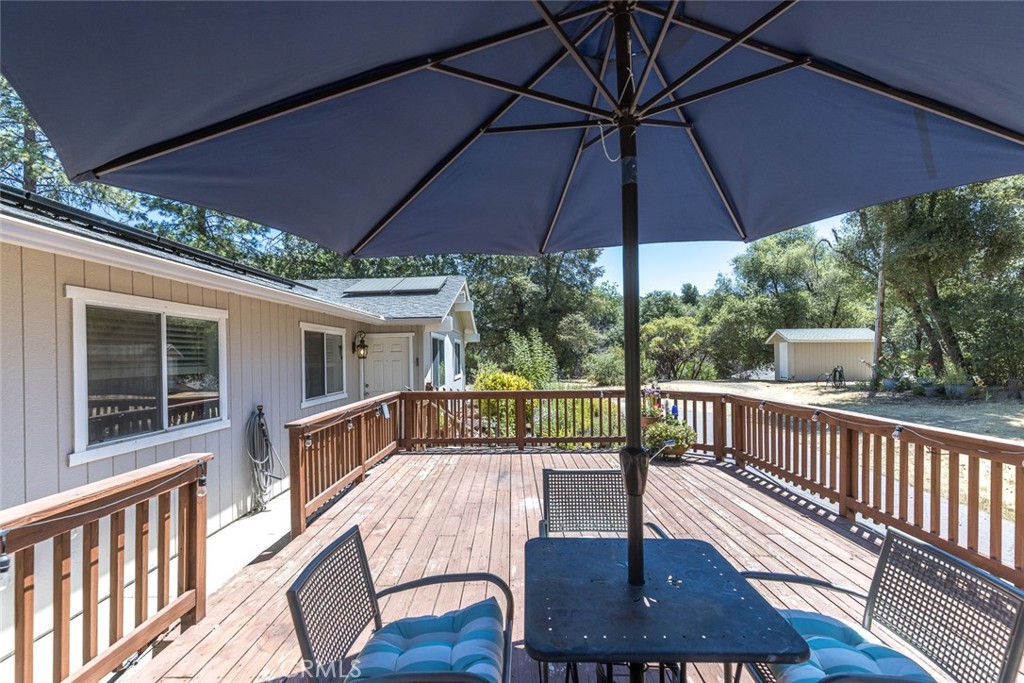 45315 Forest Ridge Dr, Ahwahnee, CA 93601