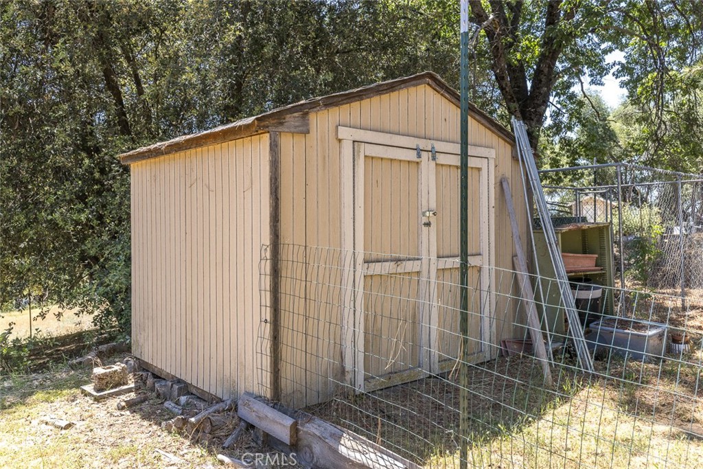 45315 Forest Ridge Dr, Ahwahnee, CA 93601