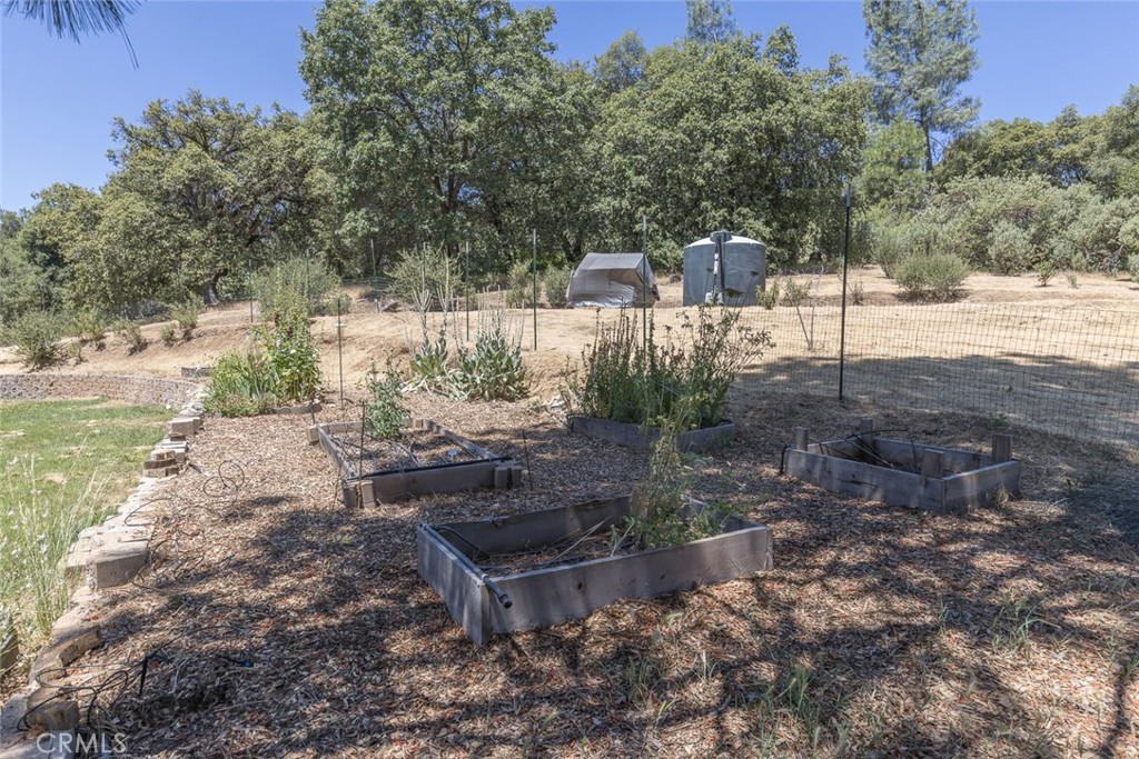 45315 Forest Ridge Dr, Ahwahnee, CA 93601