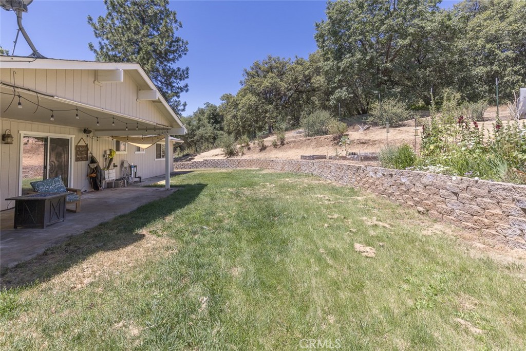 45315 Forest Ridge Dr, Ahwahnee, CA 93601