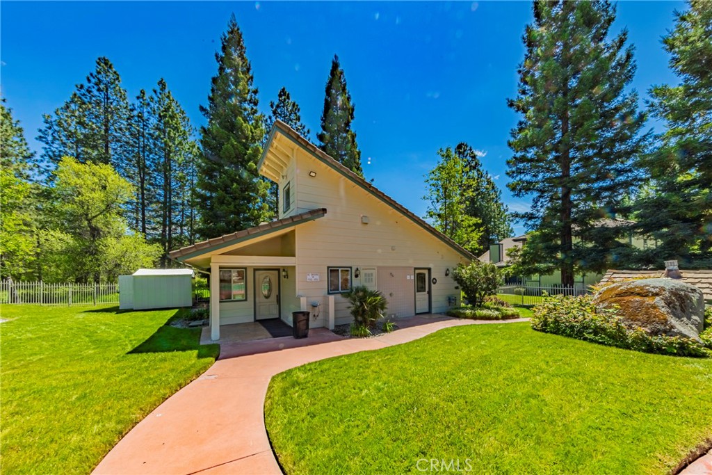 40333 Road 222 #102, Bass Lake, CA 93604