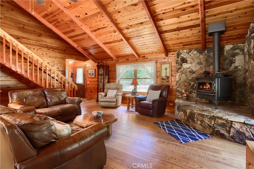 7190 Hites Cove Rd, Mariposa, CA 95338