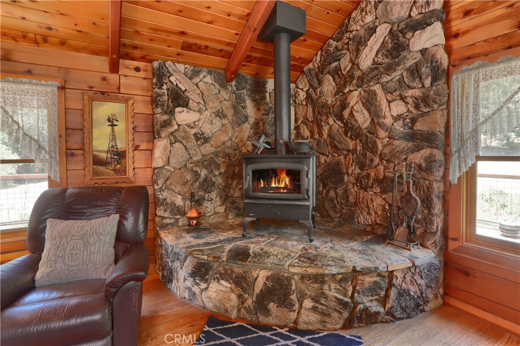 7190 Hites Cove Rd, Mariposa, CA 95338