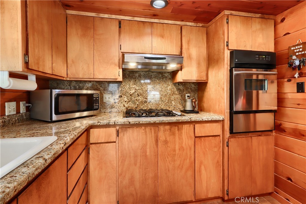 7190 Hites Cove Rd, Mariposa, CA 95338