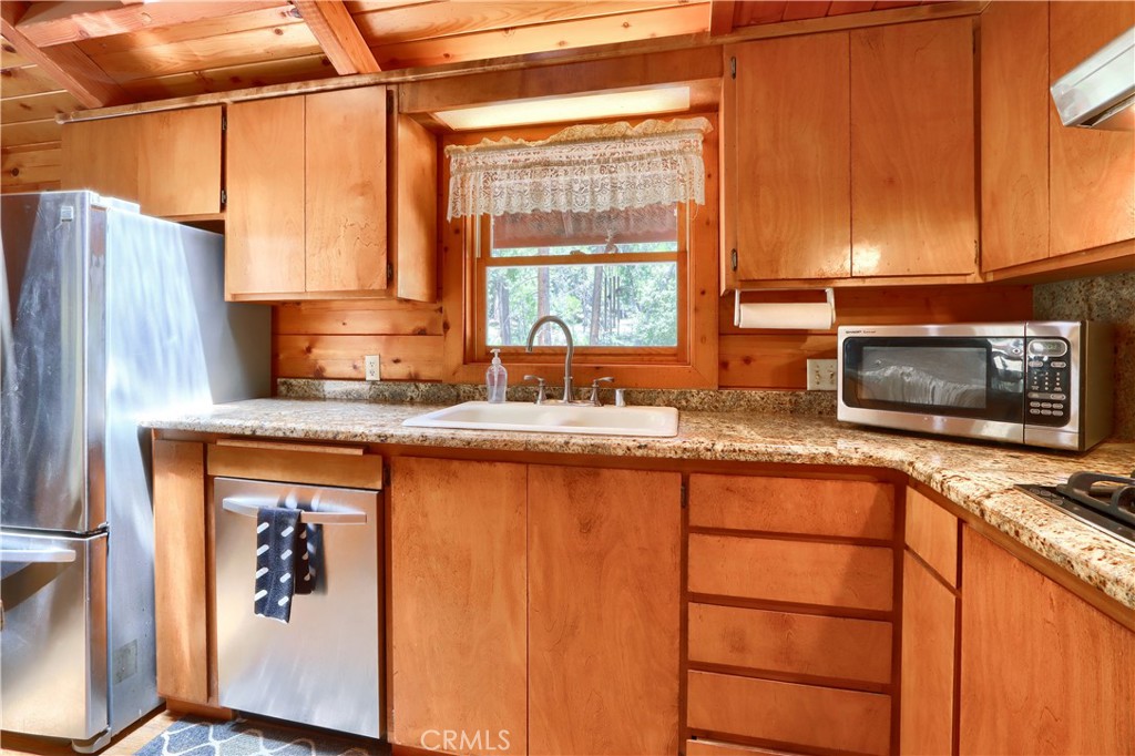 7190 Hites Cove Rd, Mariposa, CA 95338