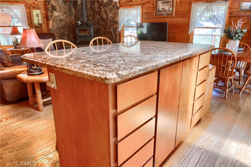 7190 Hites Cove Rd, Mariposa, CA 95338