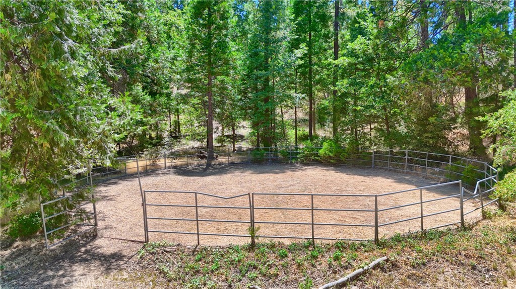 7190 Hites Cove Rd, Mariposa, CA 95338