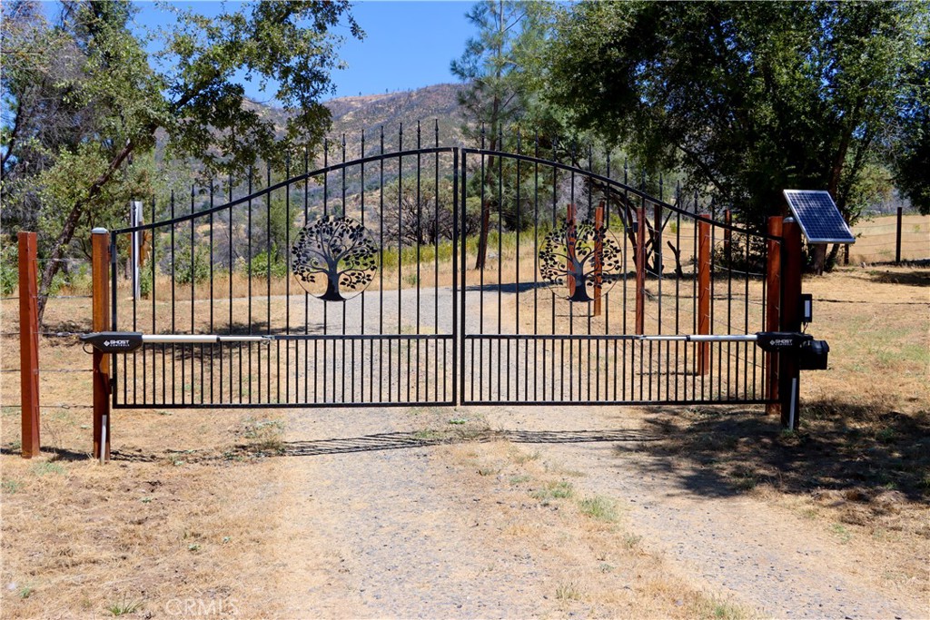 5641 Darrah Rd, Mariposa, CA 95338