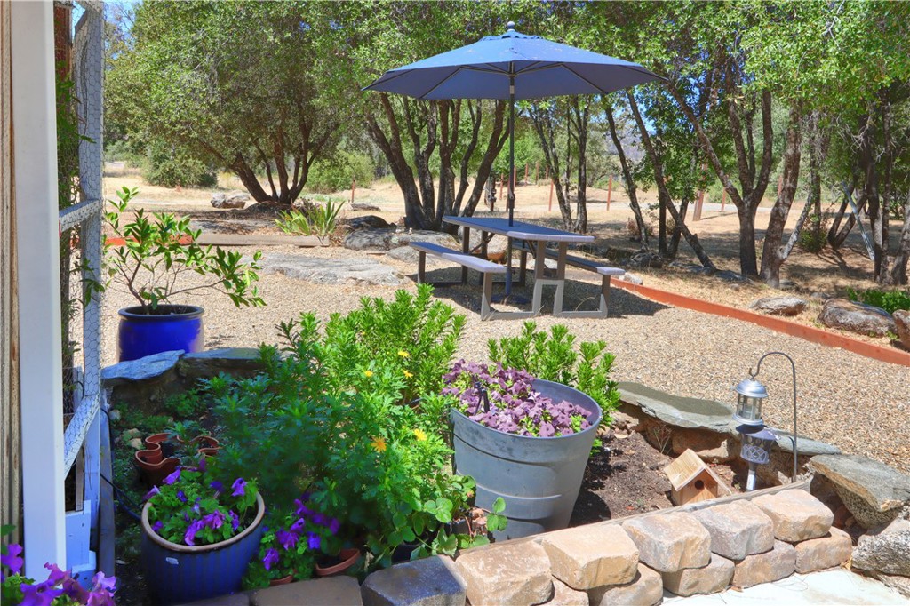 5641 Darrah Rd, Mariposa, CA 95338