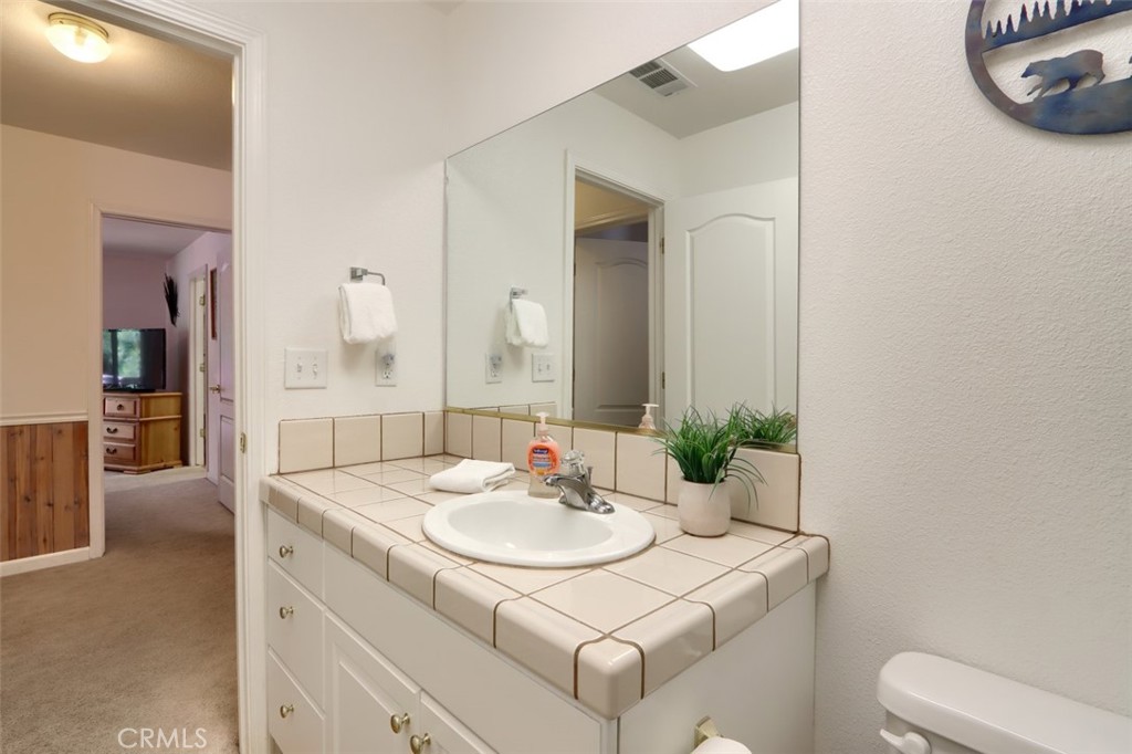 40507 Road 222 #102, Bass Lake, CA 93604