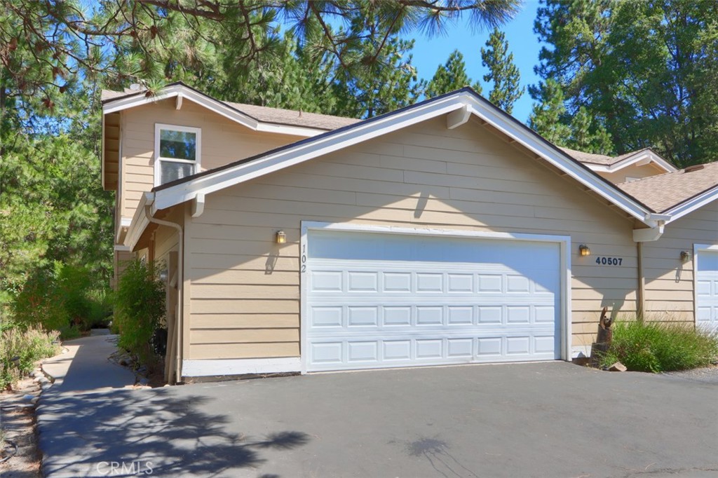 40507 Road 222 #102, Bass Lake, CA 93604