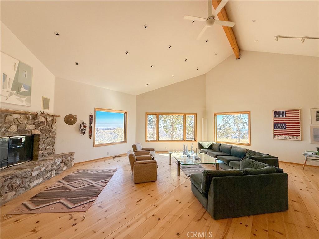 3698 Guadalupe Fire Rd, Catheys Valley, CA 95306