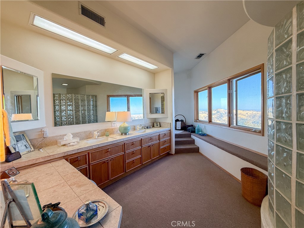 3698 Guadalupe Fire Rd, Catheys Valley, CA 95306