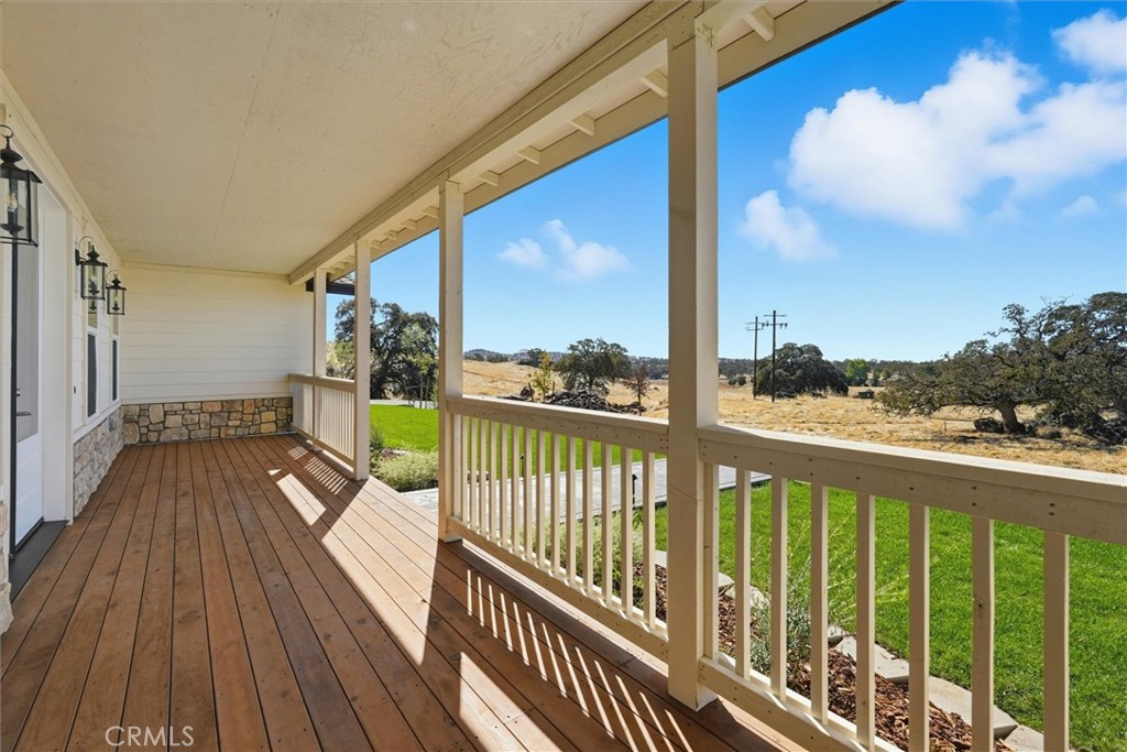 2590 State Highway 140, Catheys Valley, CA 95306