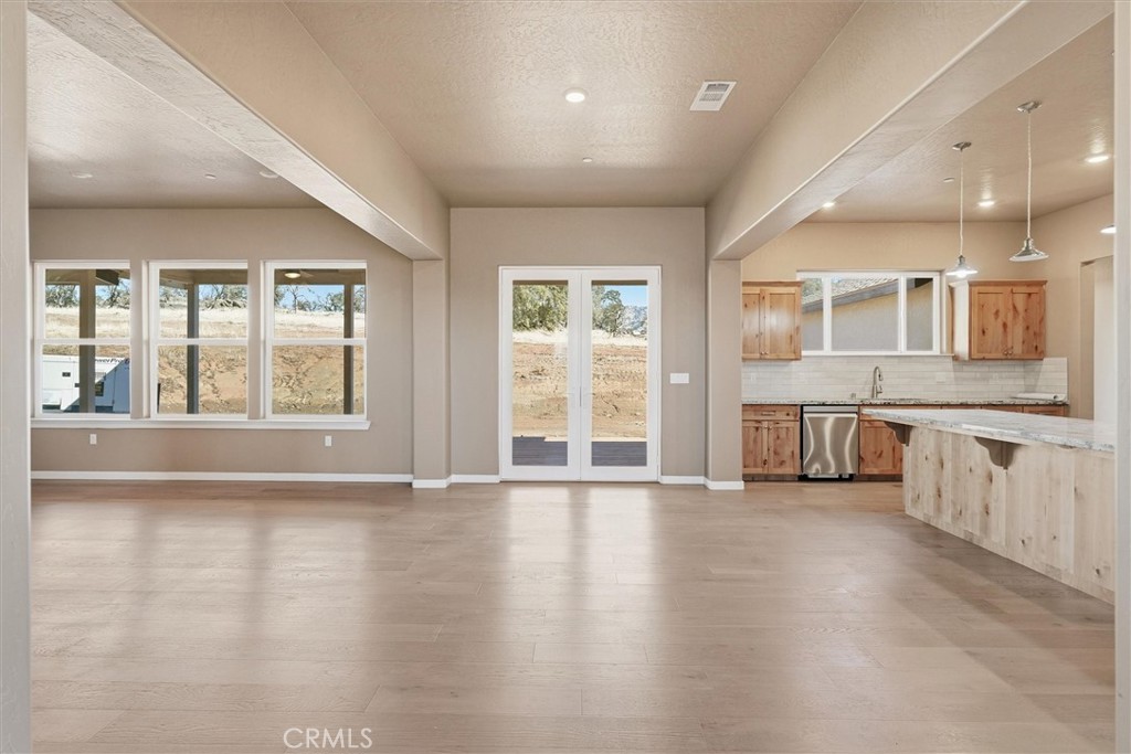 2590 State Highway 140, Catheys Valley, CA 95306