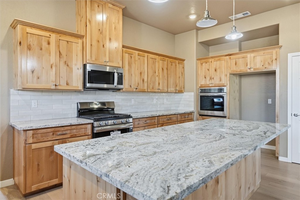 2590 State Highway 140, Catheys Valley, CA 95306