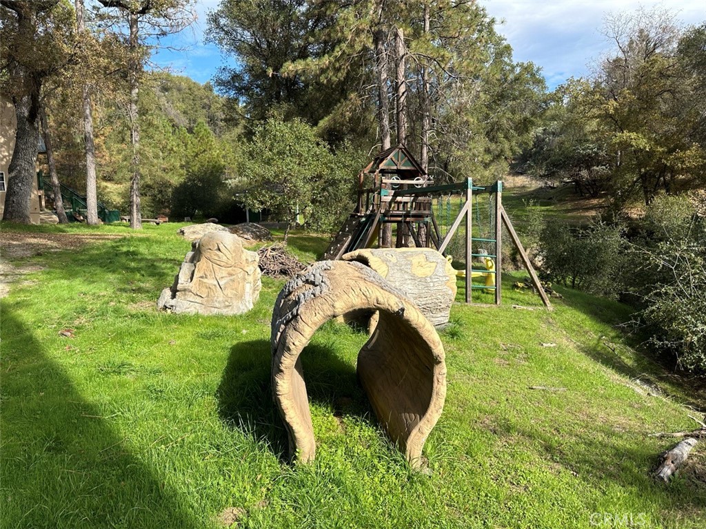 4965 Peak View Rd, Mariposa, CA 95338