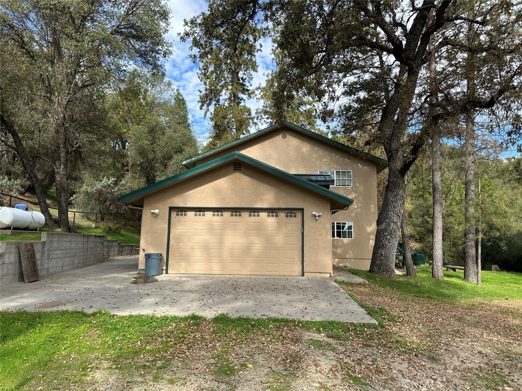 4965 Peak View Rd, Mariposa, CA 95338
