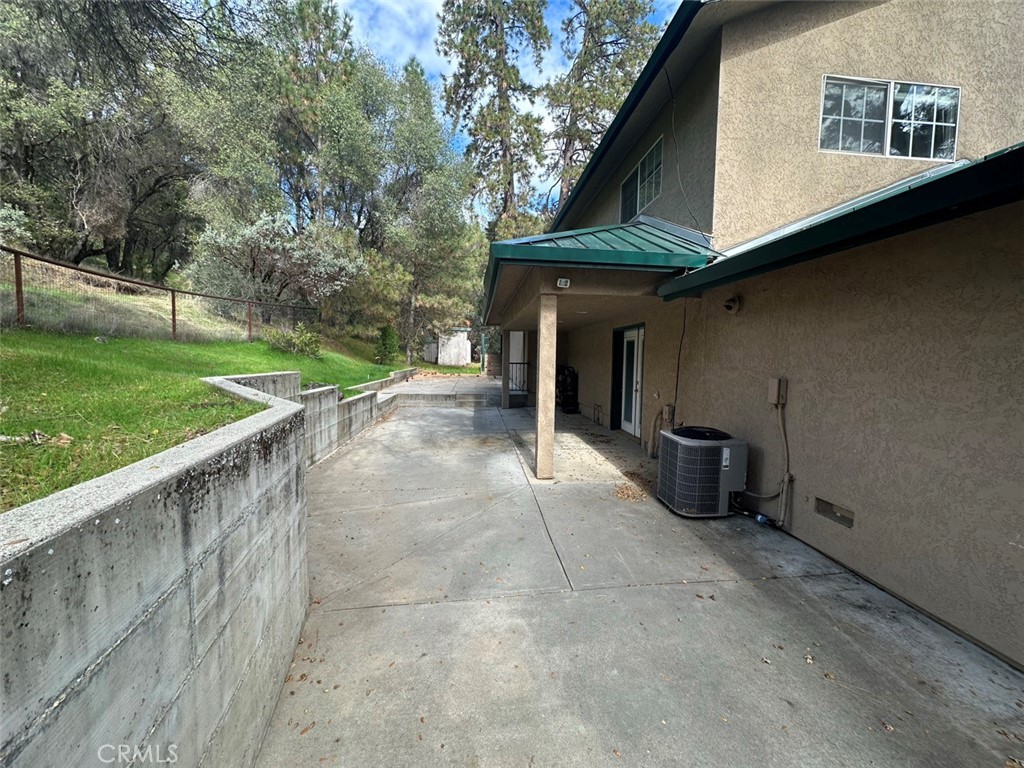 4965 Peak View Rd, Mariposa, CA 95338