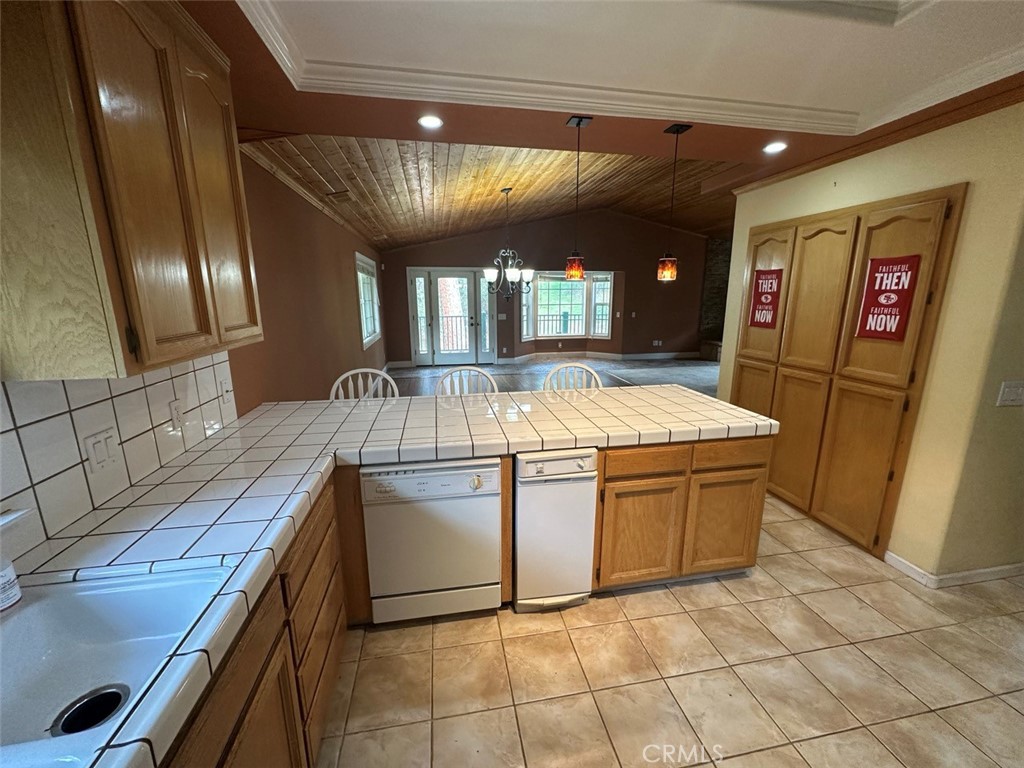 4965 Peak View Rd, Mariposa, CA 95338