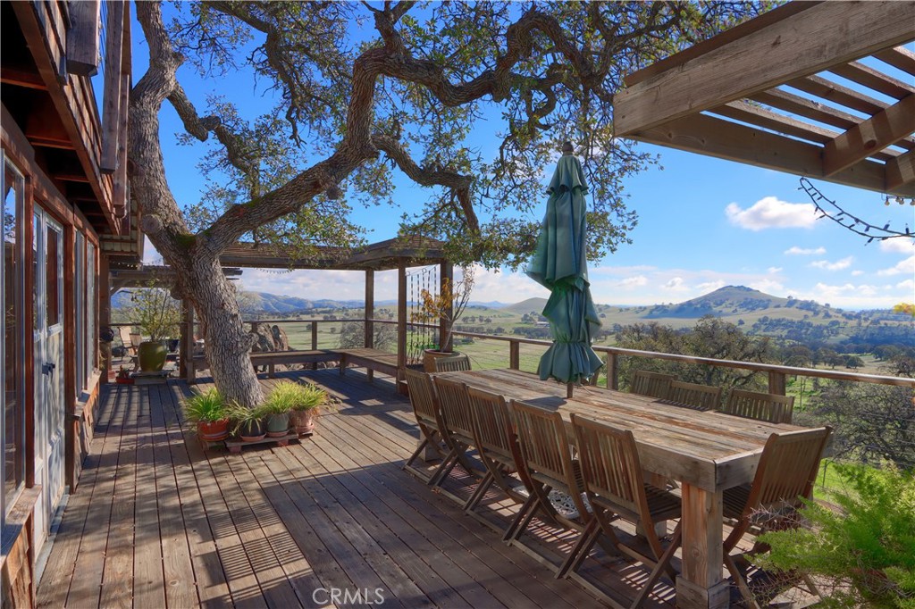 2380 Old Highway, Catheys Valley, CA 95306