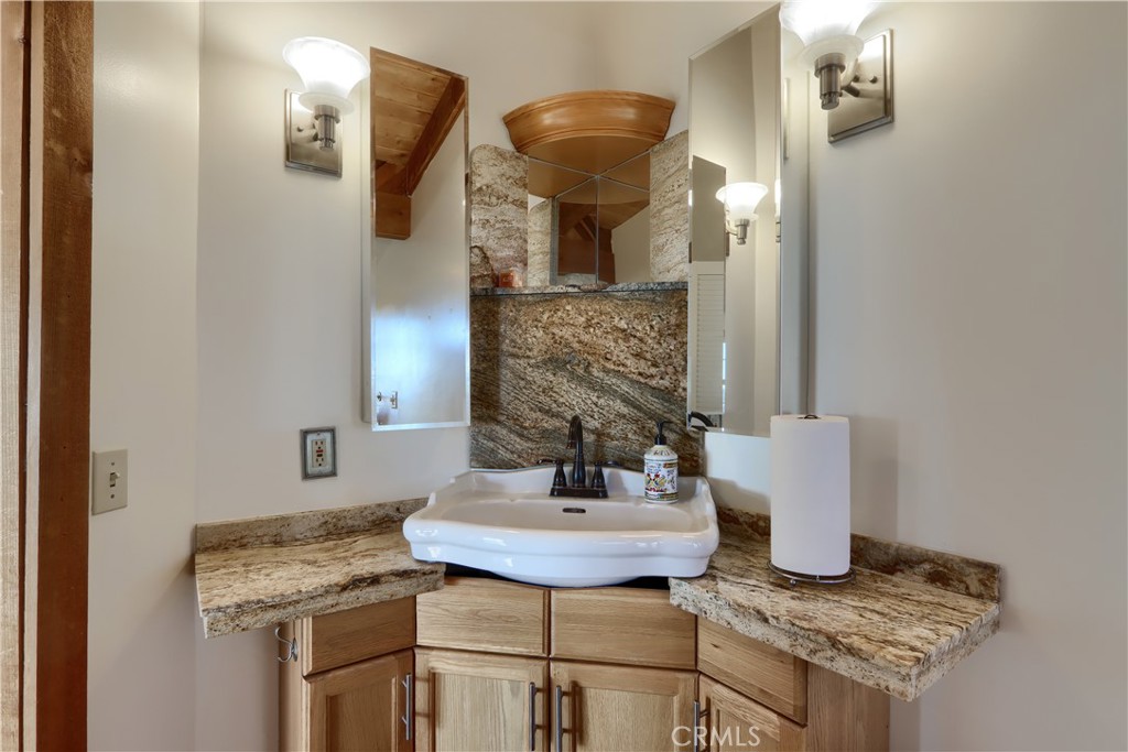 2380 Old Highway, Catheys Valley, CA 95306