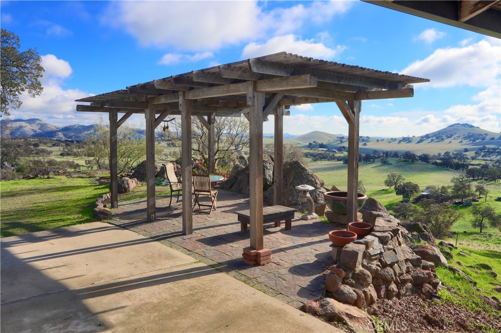 2380 Old Highway, Catheys Valley, CA 95306