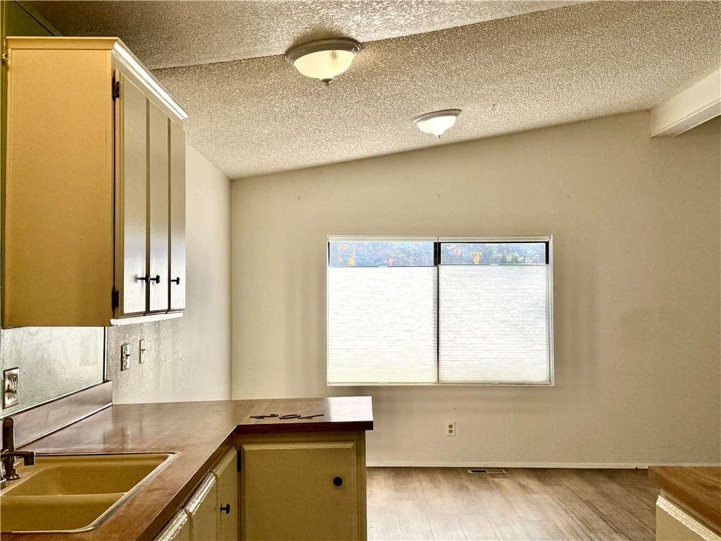 5277 N Hwy 49 #207, Mariposa, CA 95338