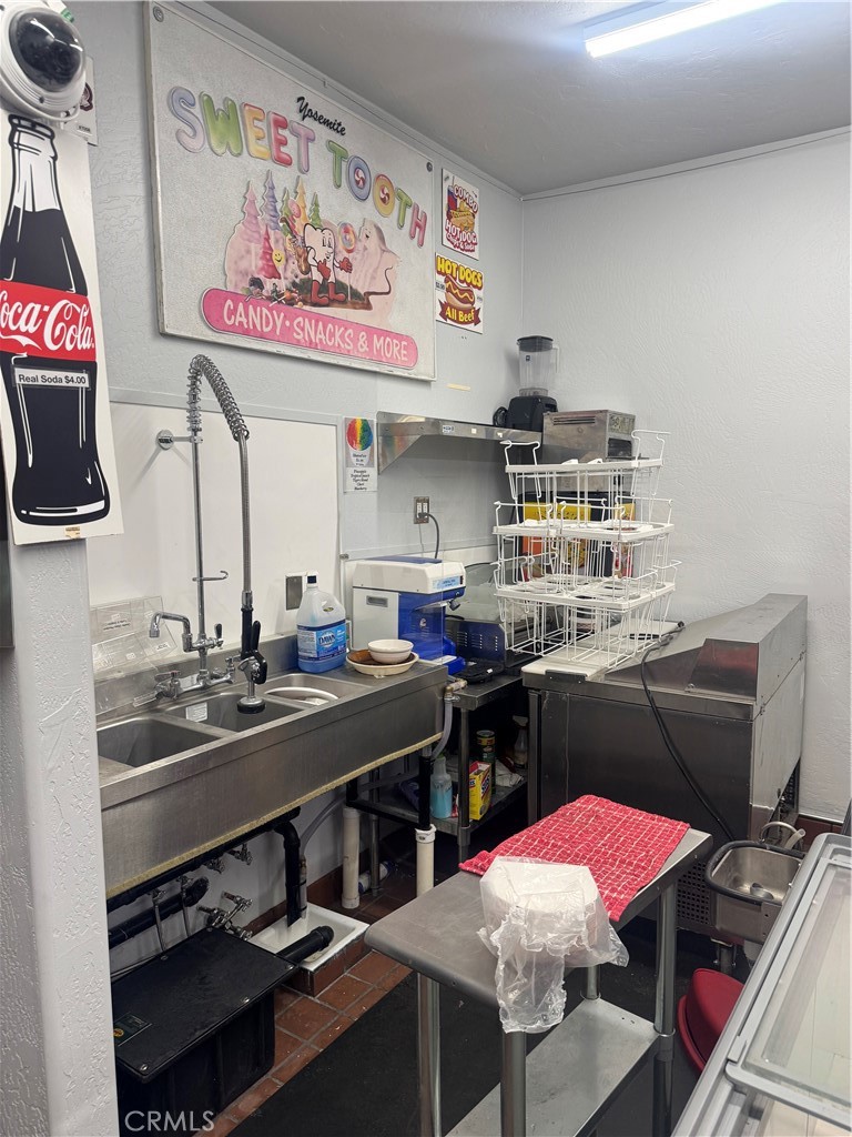 5024 State Highway 140, Mariposa, CA 95338