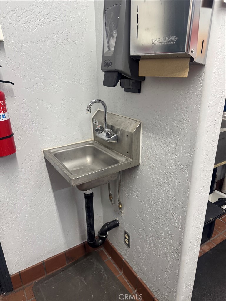 5024 State Highway 140, Mariposa, CA 95338