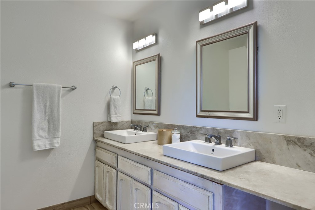 3311 Highway 140, Catheys Valley, CA 95306