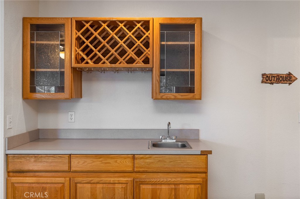 39301 Moonray Ln, Oakhurst, CA 93644