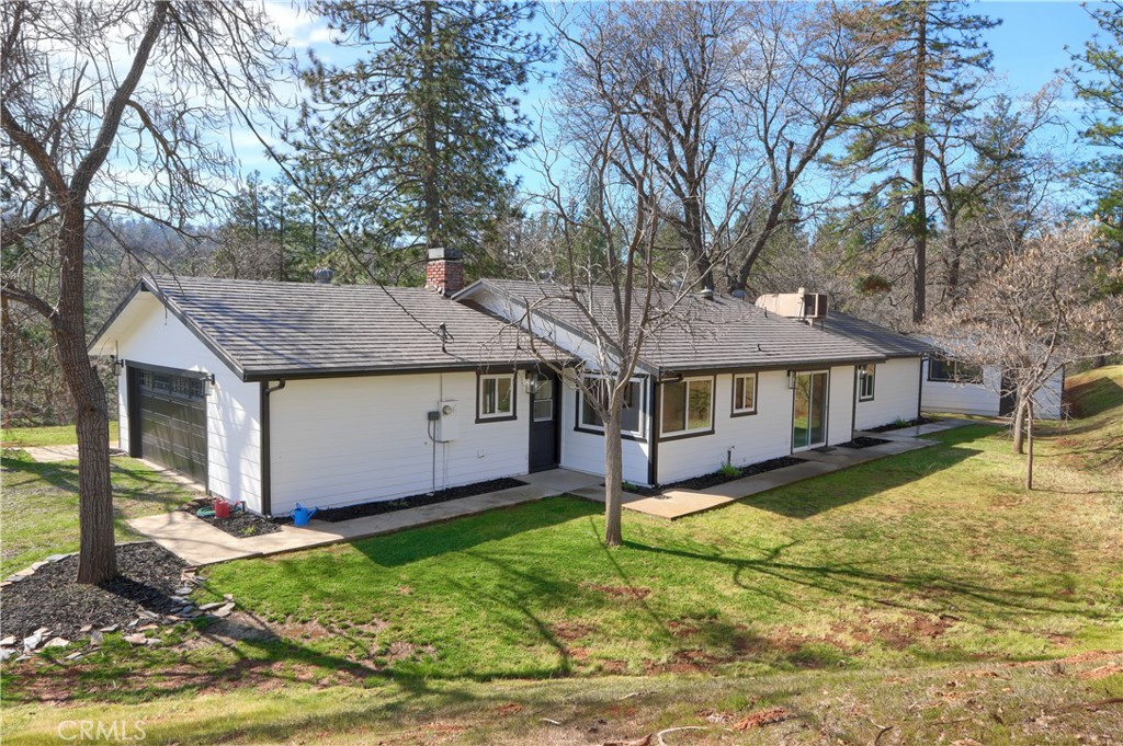 5518 E Whitlock Rd, Mariposa, CA 95338