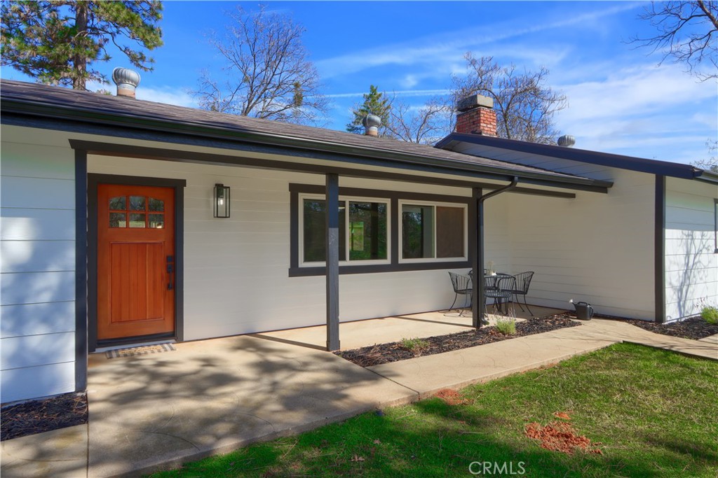 5518 E Whitlock Rd, Mariposa, CA 95338