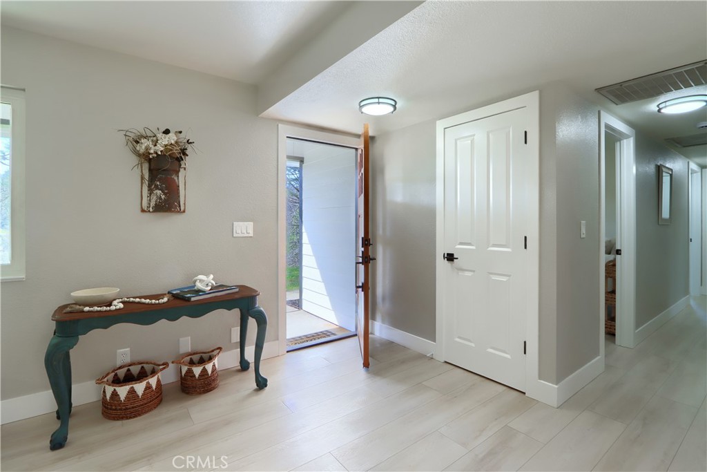 5518 E Whitlock Rd, Mariposa, CA 95338