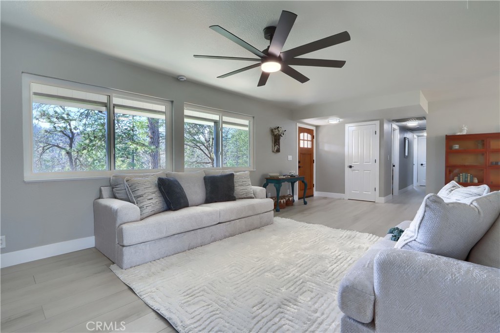 5518 E Whitlock Rd, Mariposa, CA 95338