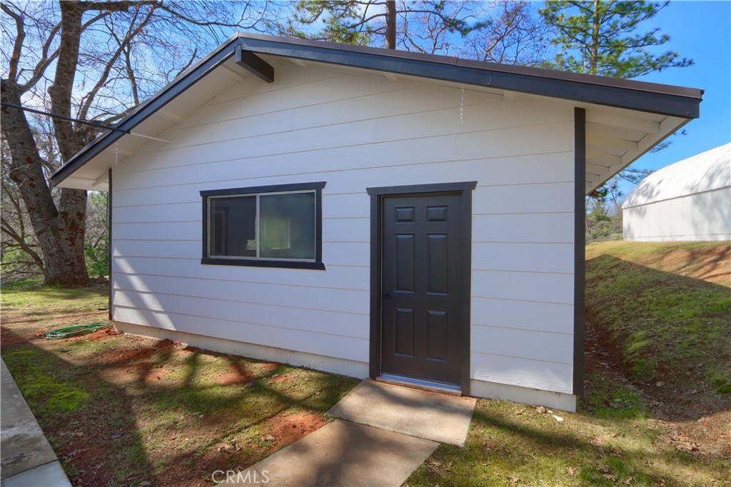 5518 E Whitlock Rd, Mariposa, CA 95338