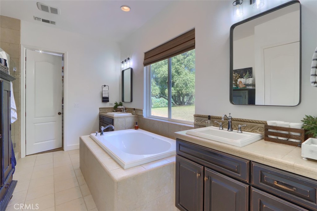 3212 Silver Bush Pl, Catheys Valley, CA 95306