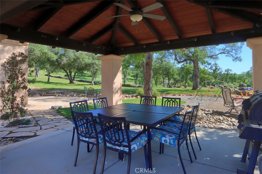 3212 Silver Bush Pl, Catheys Valley, CA 95306